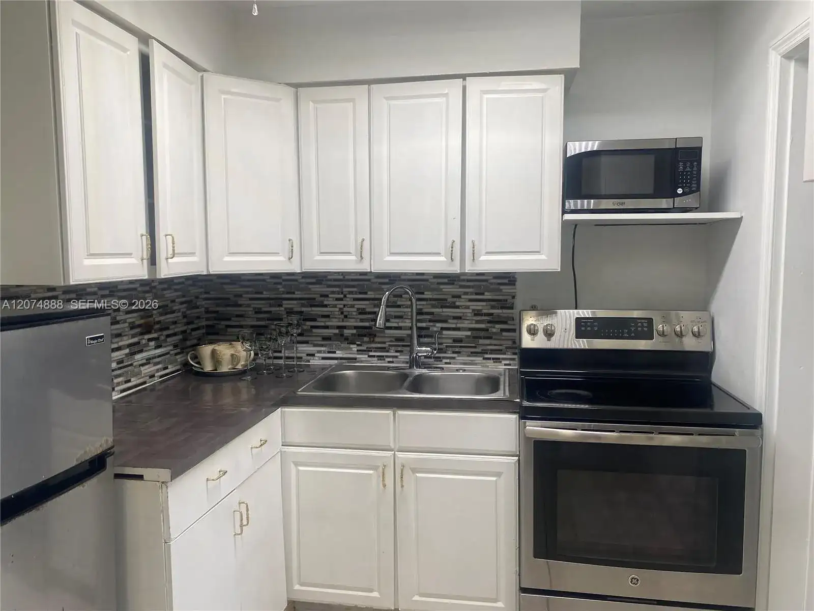1111 N VINEYARD ST, Lehigh Acres FL 33936 photo 4
