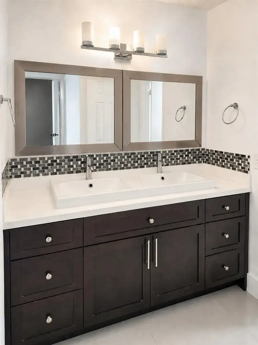 16511 Blatt Blvd # 103, Weston FL 33326 photo 5