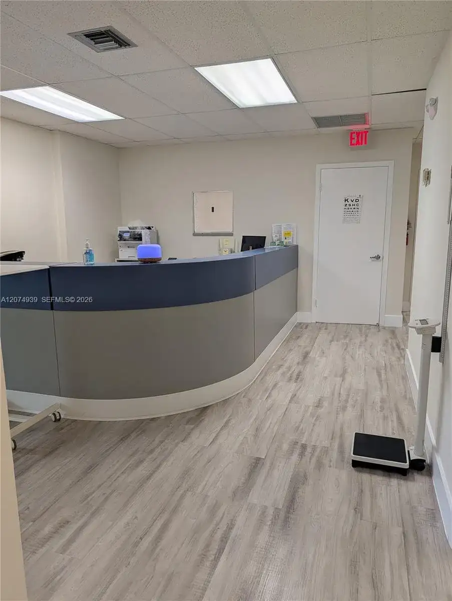 9495 SW 72nd St, Miami FL 33173 photo 5