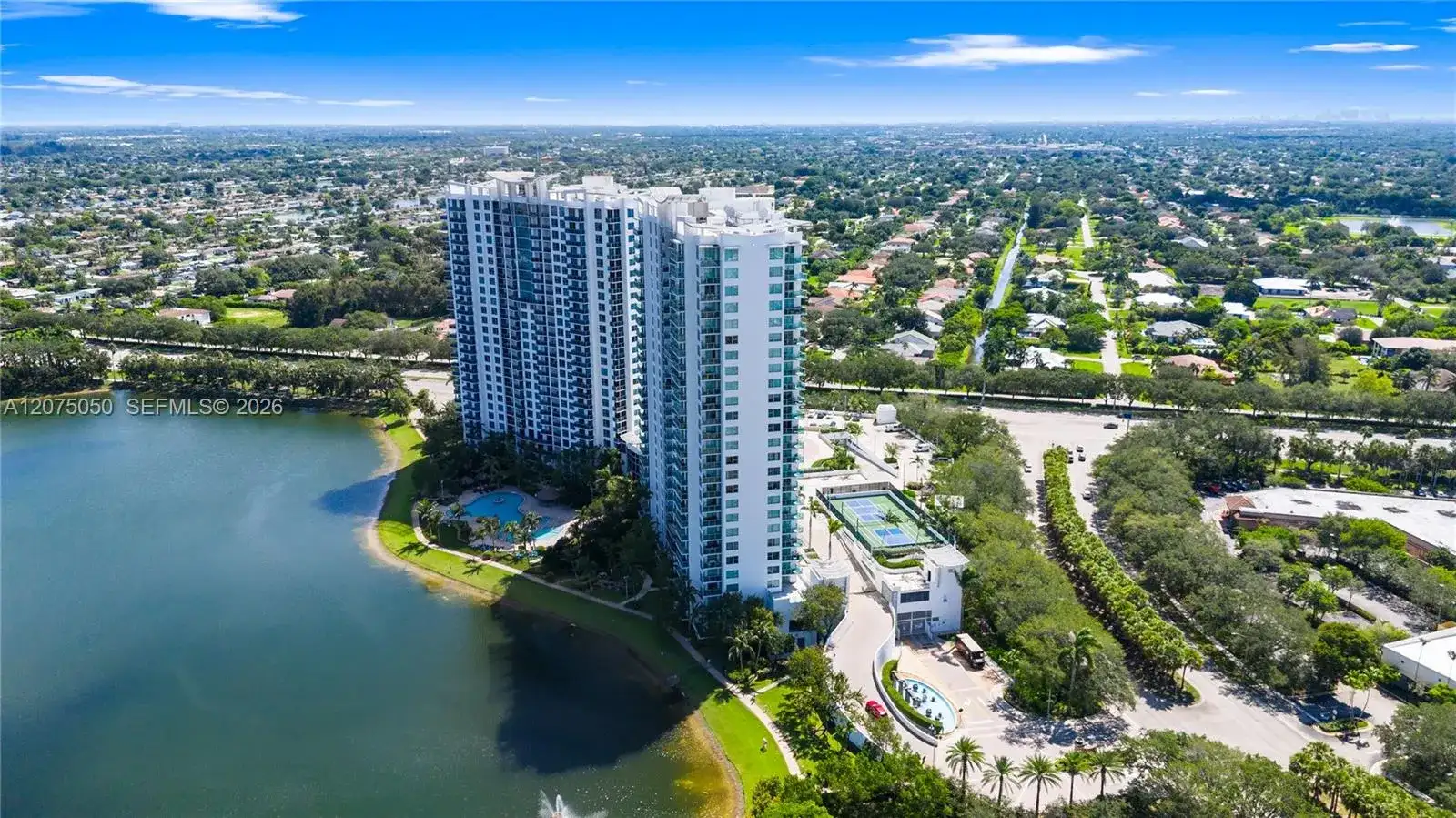 2641 N Flamingo Rd # 905N, Sunrise FL 33323 photo 5
