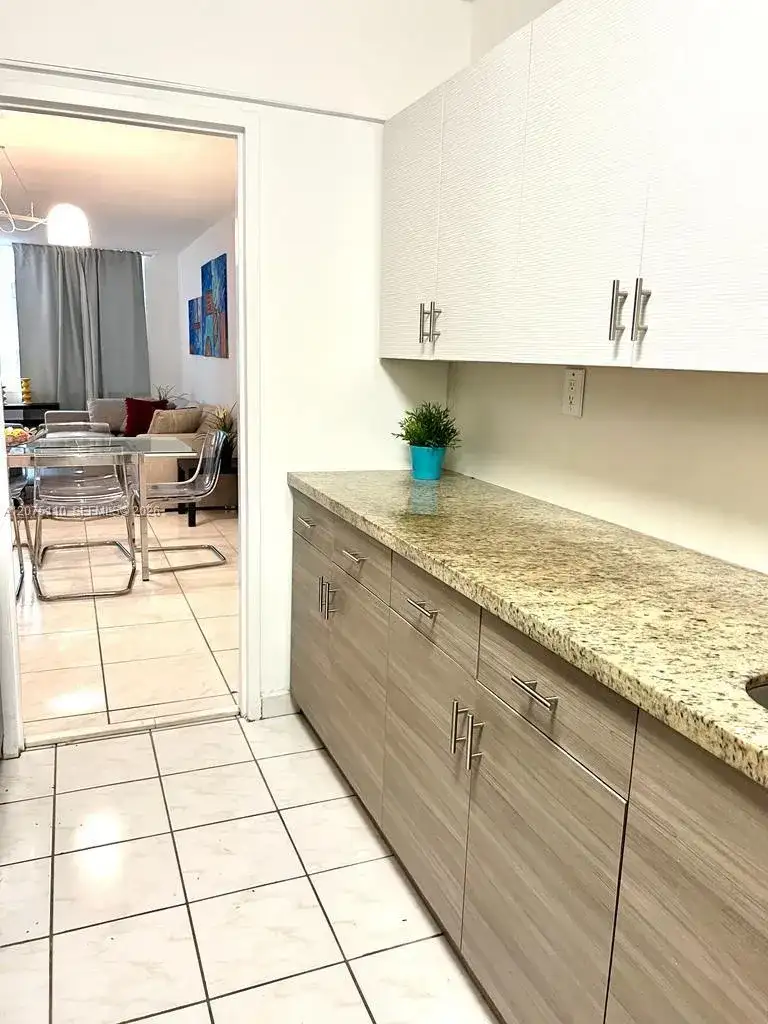 5401 Collins Ave # 311, Miami Beach FL 33140 photo 5