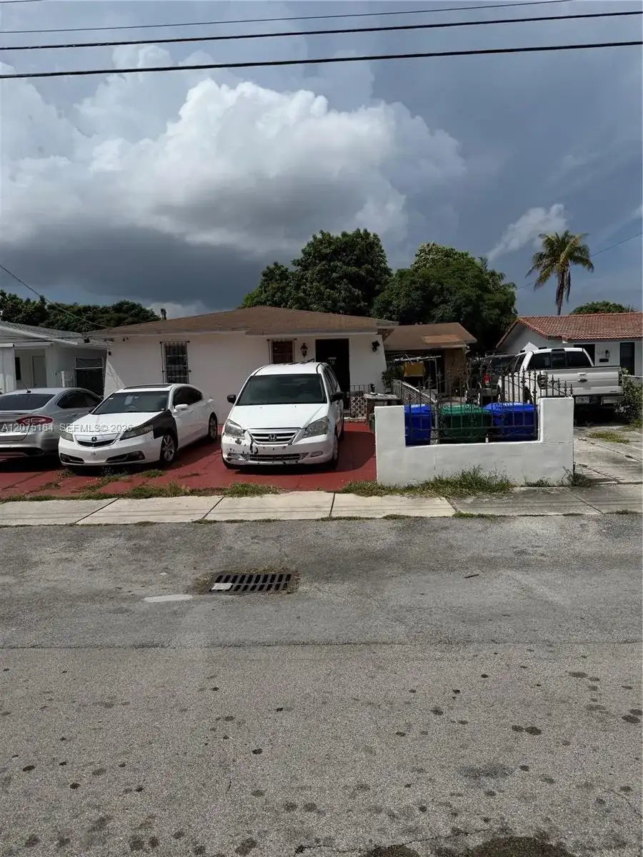 1845 NW 16th St, Miami FL 33125 photo 3