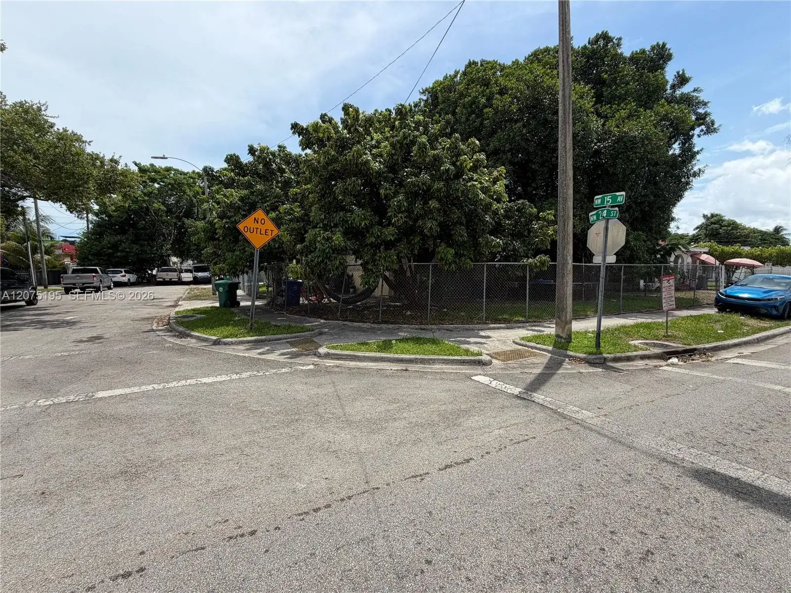 2340 NW 15th Ave, Miami FL 33142 photo 3