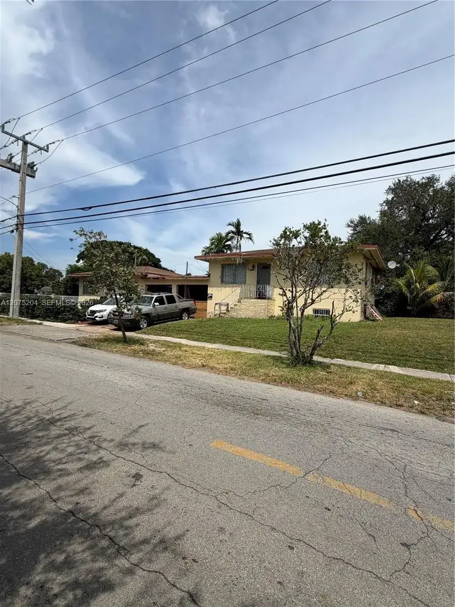 3231 NW 19th Ave, Miami FL 33142 photo 2