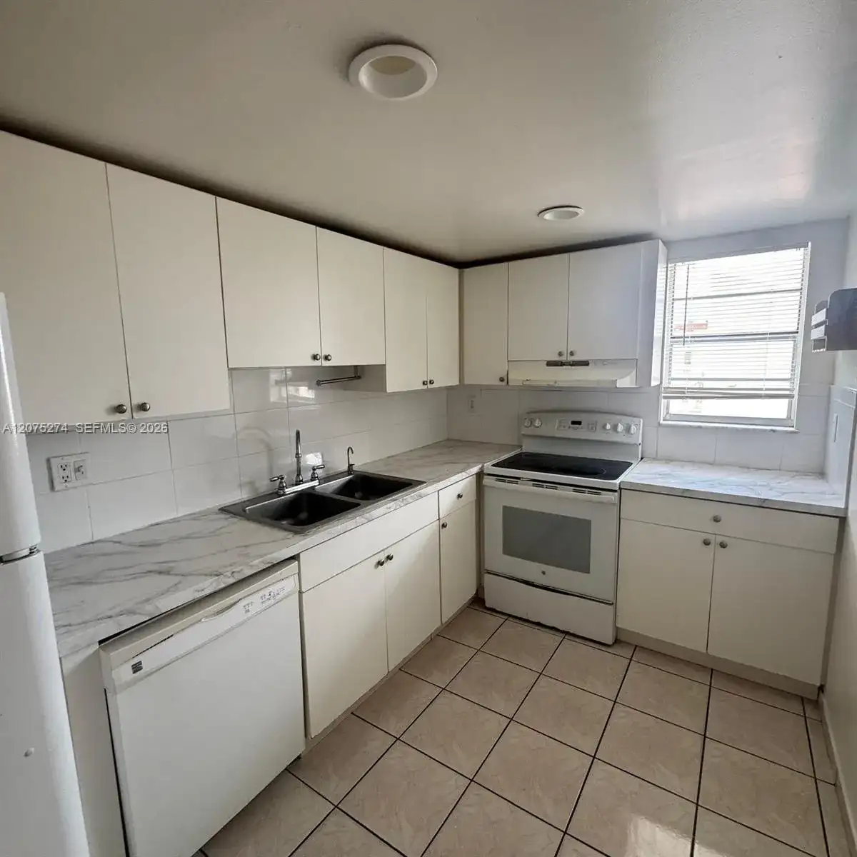 506 NW 87th Ave # 309, Miami FL 33172 photo 3