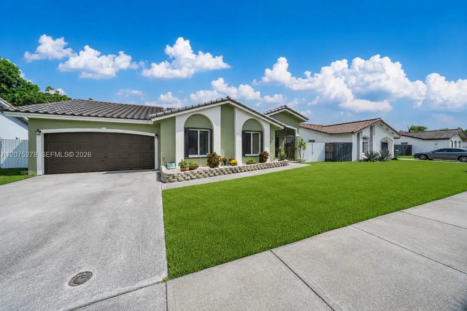 15123 SW 179th St, Miami FL 33187 photo 2