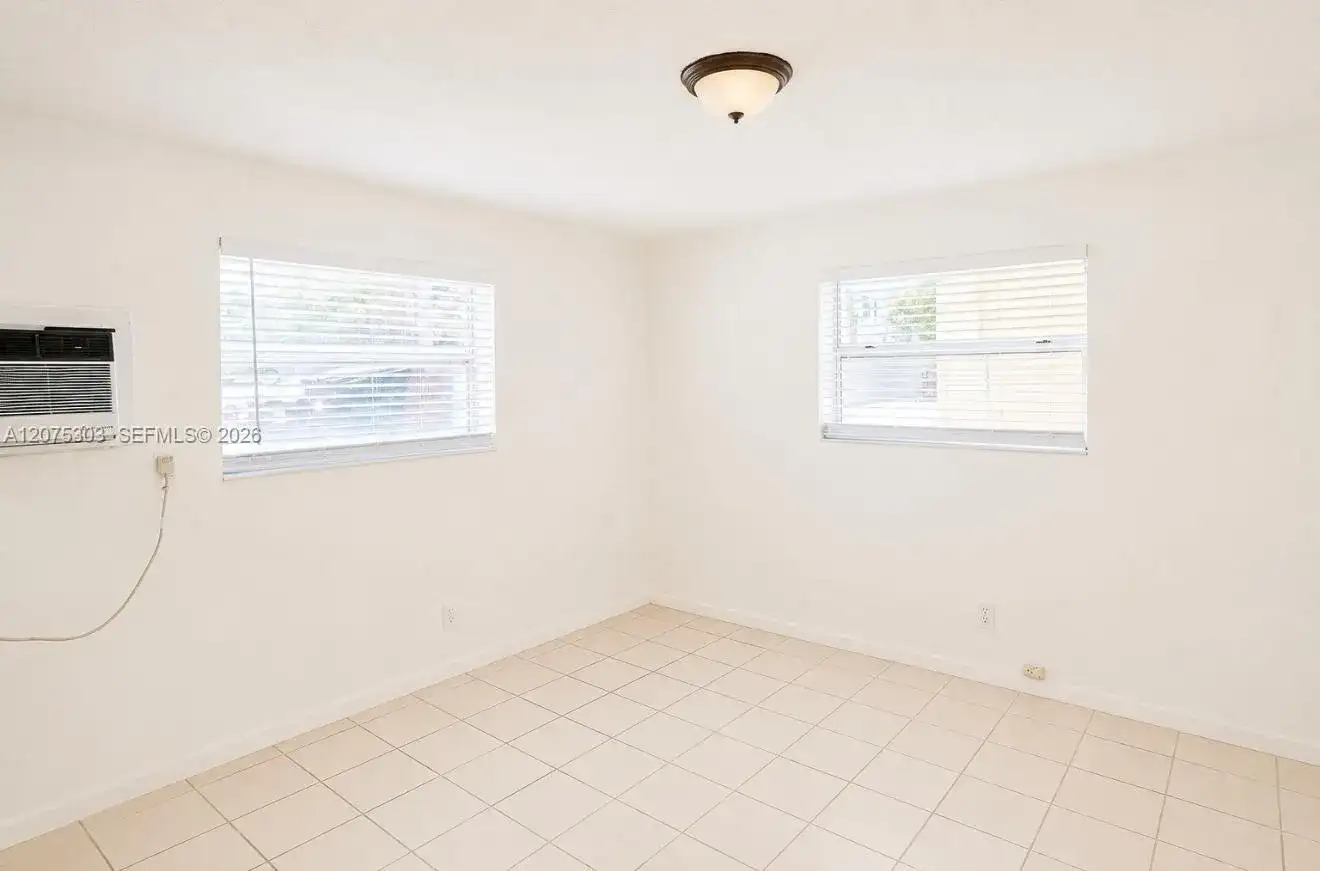 2799 E 4th Ave # 7, Hialeah FL 33013 photo 3