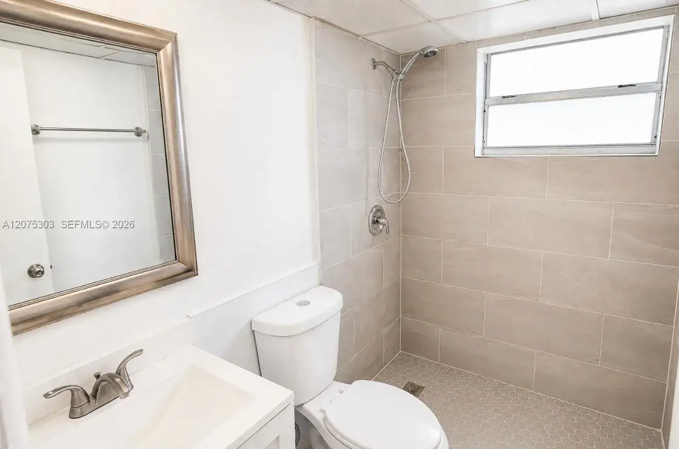 2799 E 4th Ave # 7, Hialeah FL 33013 photo 5
