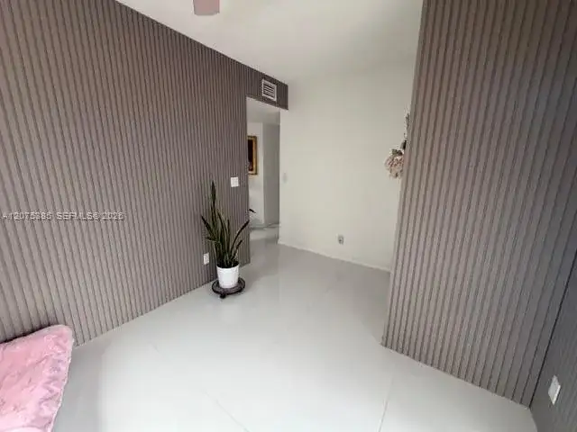 201 Freedom Ct # 201, Deerfield Beach FL 33442 photo 2