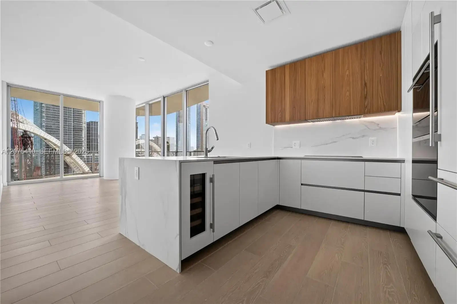 1400 Biscayne Blvd # 1502, Miami FL 33132 photo 3