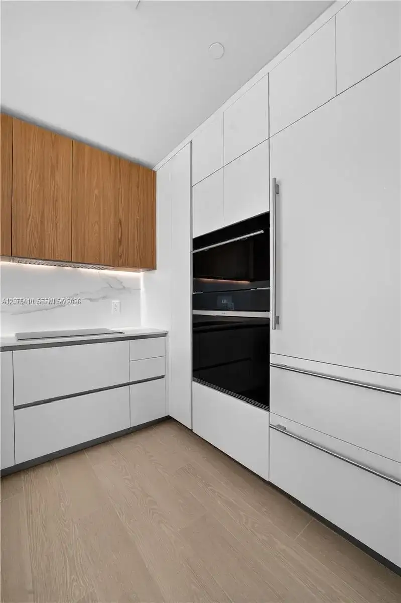1400 Biscayne Blvd # 1502, Miami FL 33132 photo 4