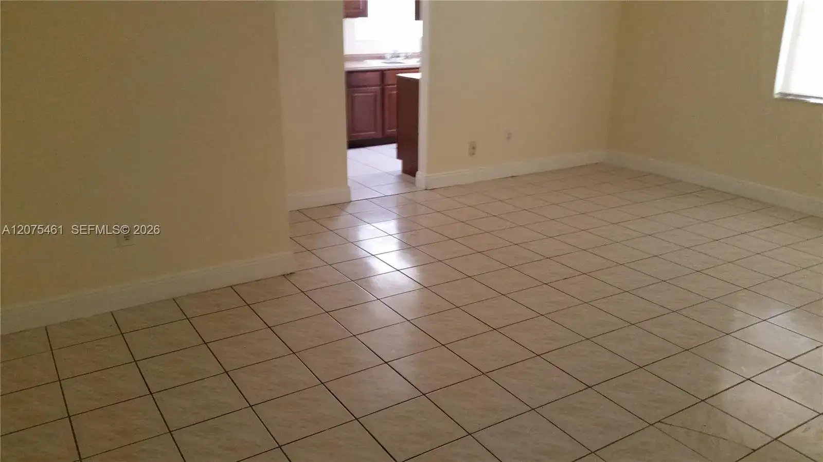 807 SW 5th Ct, Hallandale Beach FL 33009 photo 3