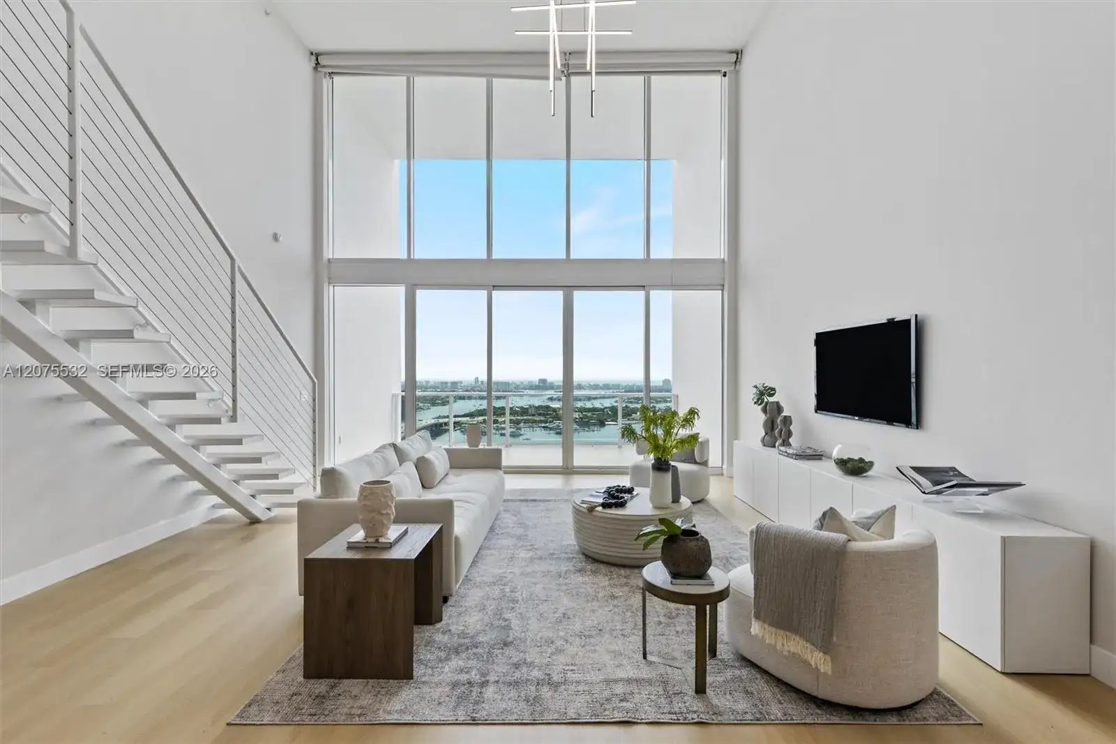 1040 Biscayne Blvd # 3403, Miami FL 33132 photo 4