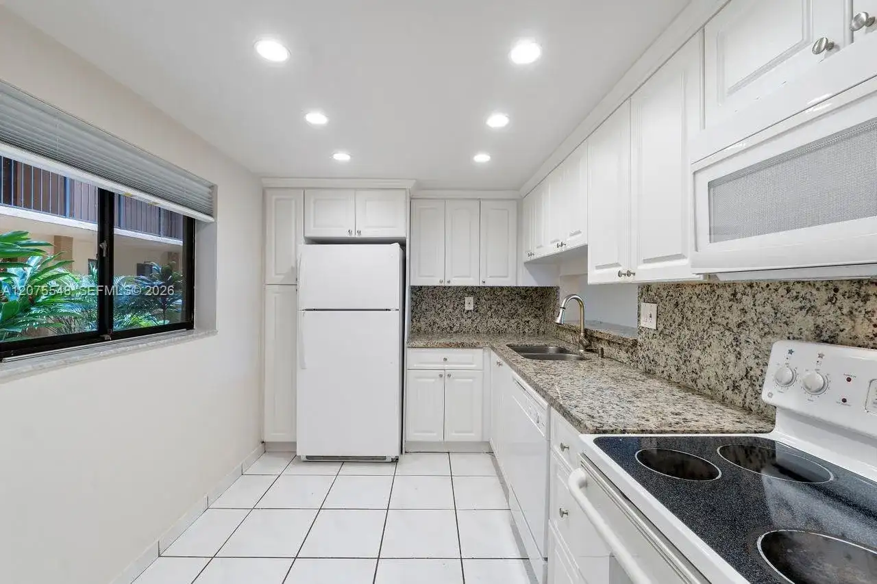 8420 SW 133rd Ave Rd # 105, Miami FL 33183 photo 4
