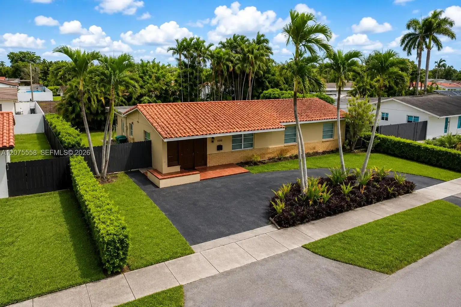 3115 Village Green Dr, Miami FL 33175 photo 3