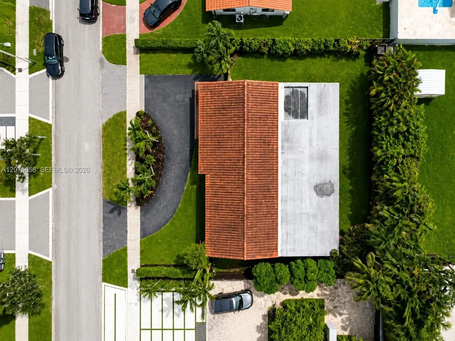 3115 Village Green Dr, Miami FL 33175 photo 4
