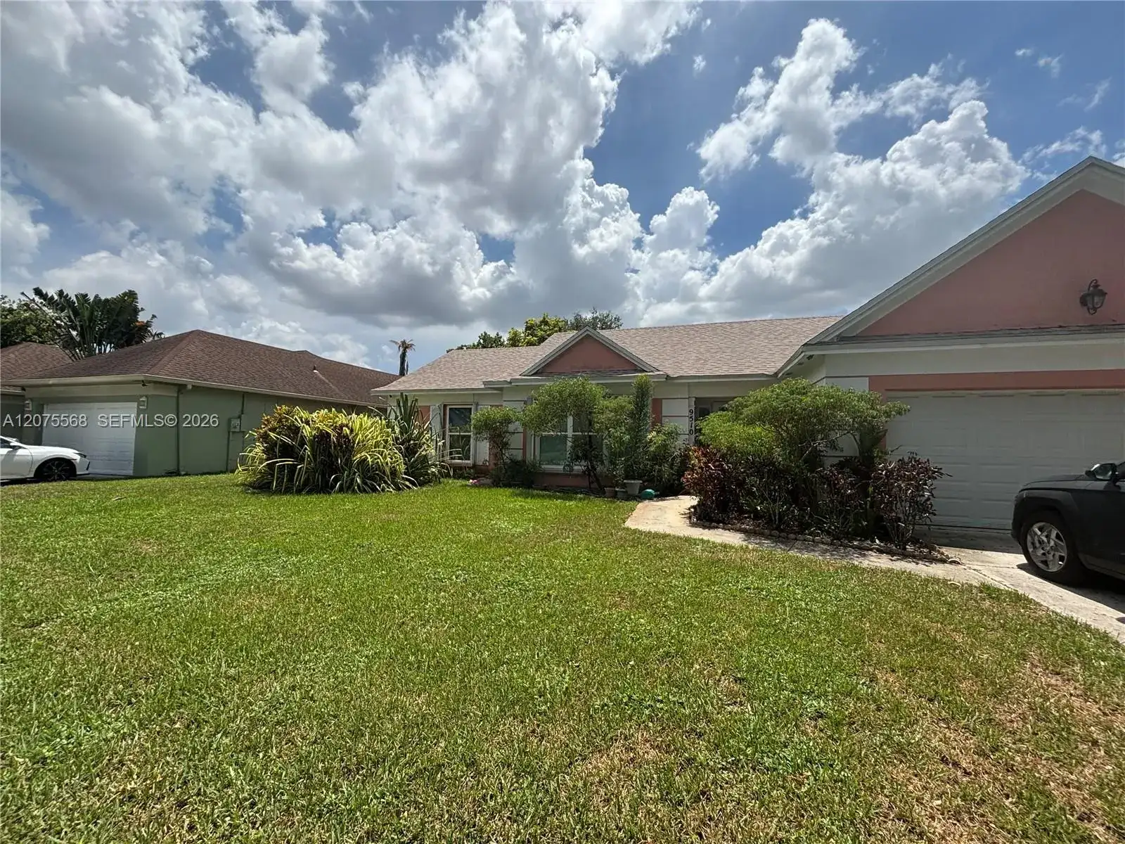 9510 Ashley Dr, Miramar FL 33025 photo 2