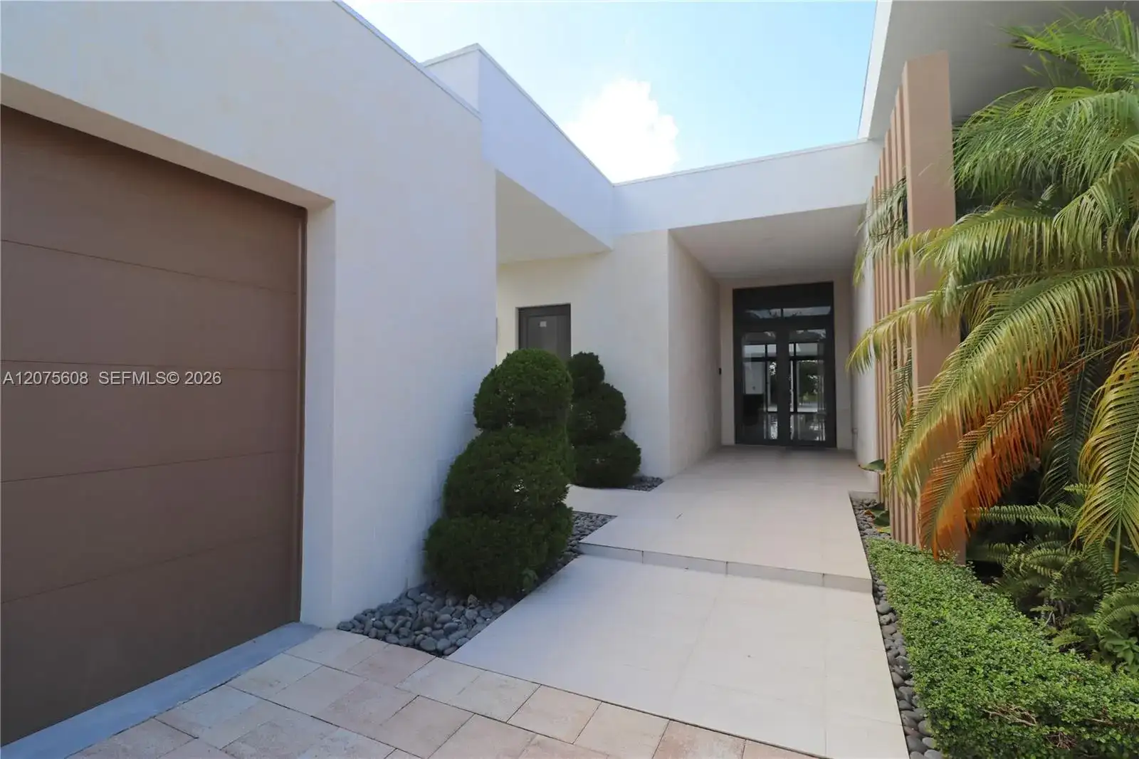 16600 Sunset Way, Weston FL 33326 photo 3