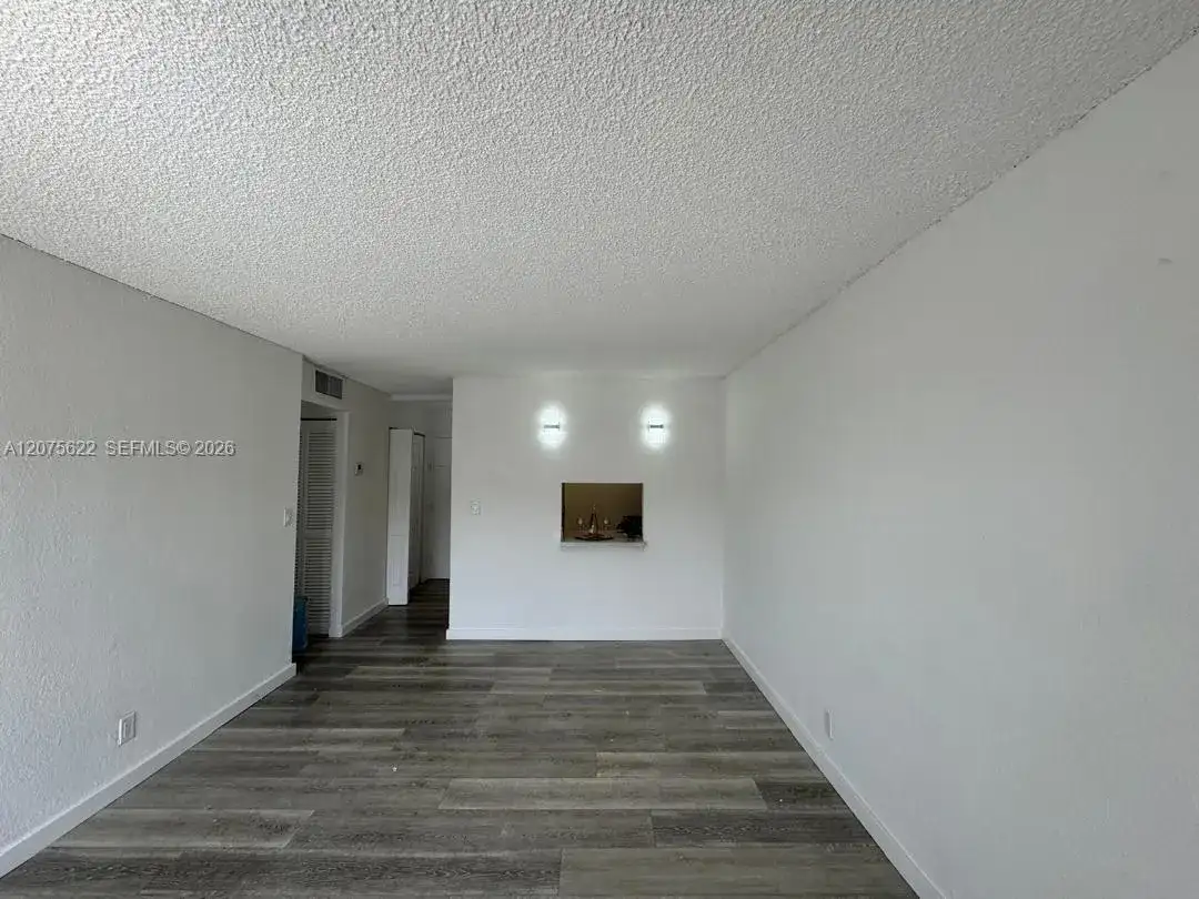 4550 NW 9th St # 709E, Miami FL 33126 photo 5