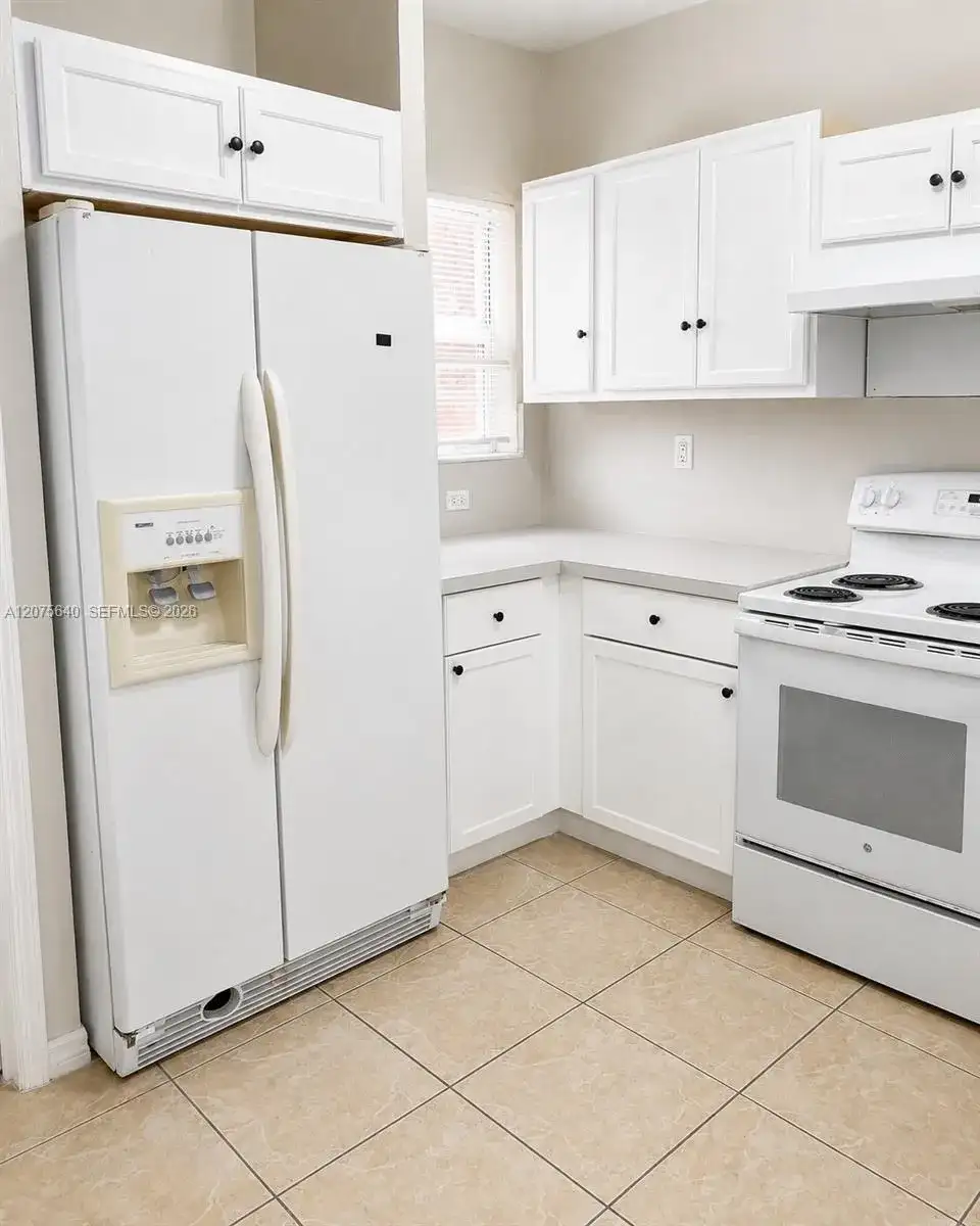 612 SW 11th St, Florida City FL 33034 photo 5
