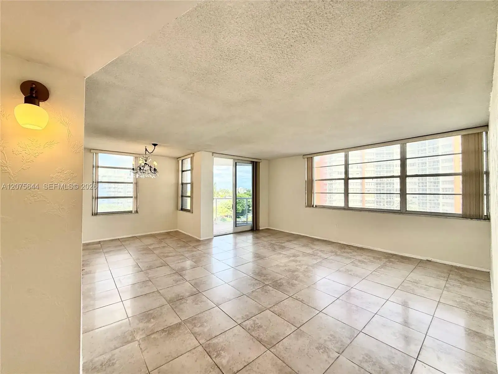 1351 NE Miami Gardens Dr # 626E, Miami FL 33179 photo 2