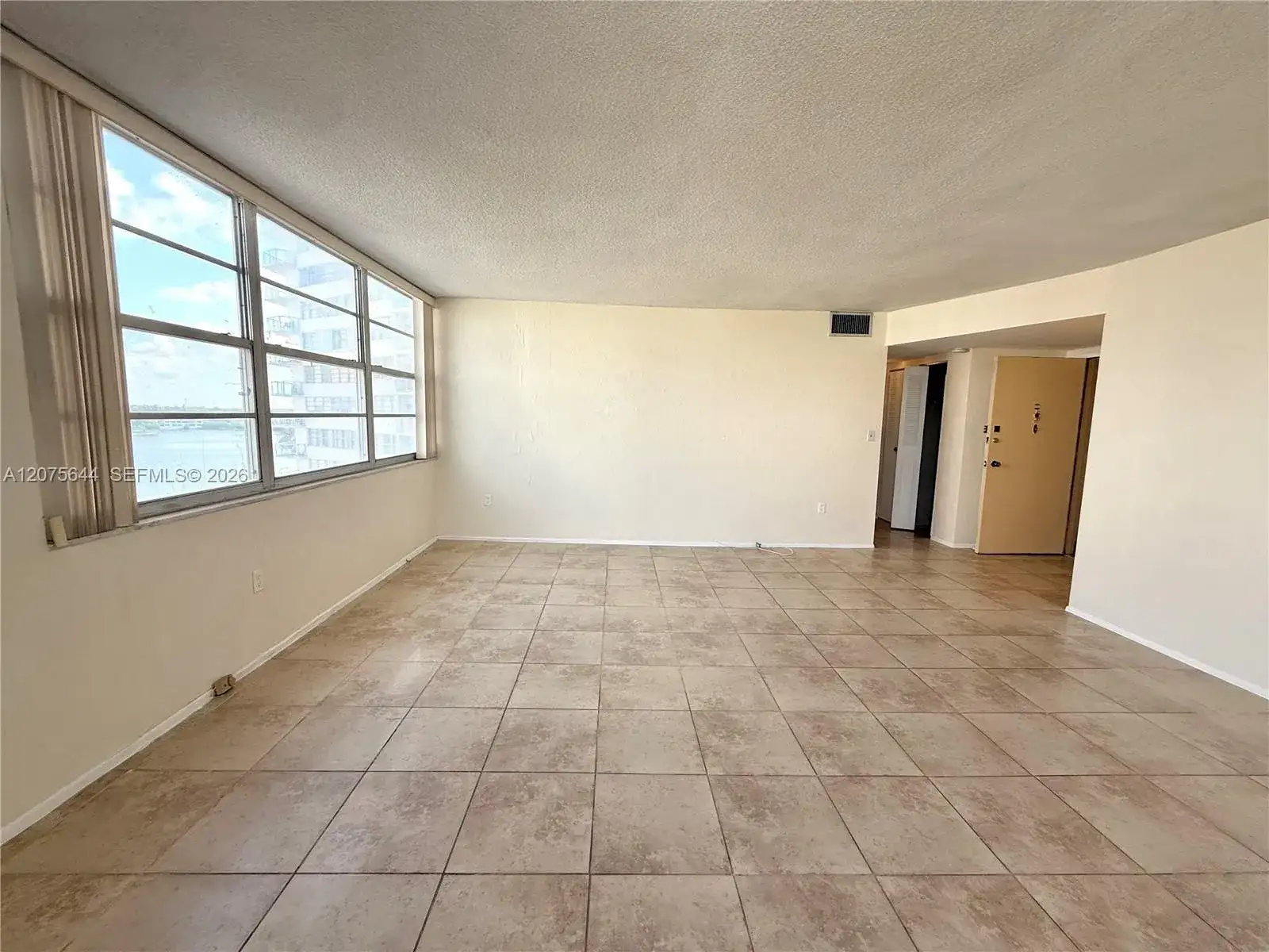 1351 NE Miami Gardens Dr # 626E, Miami FL 33179 photo 4