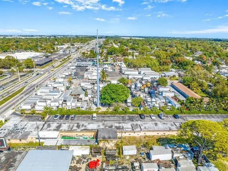 8975 NW 27th Ave, Miami FL 33147 photo 5