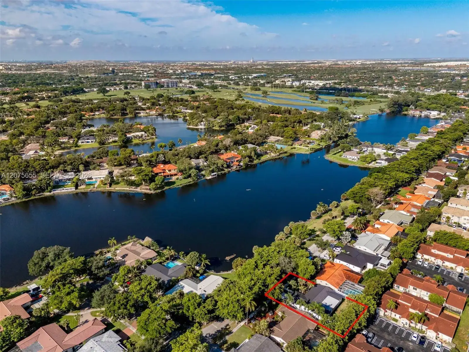 6931 Loch Ness Dr, Miami Lakes FL 33014 photo 2
