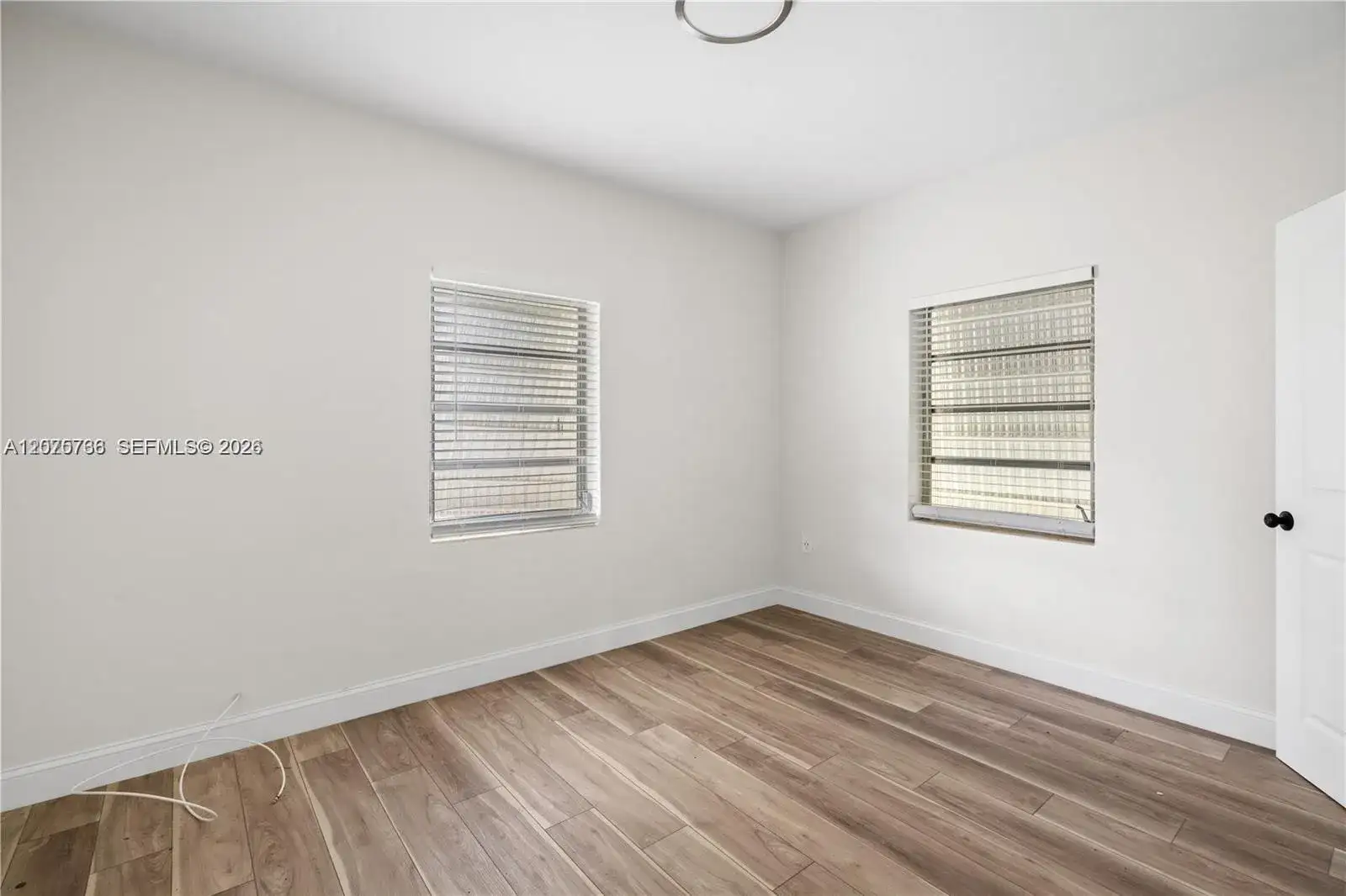 27 NW 21st St, Homestead FL 33030 photo 3