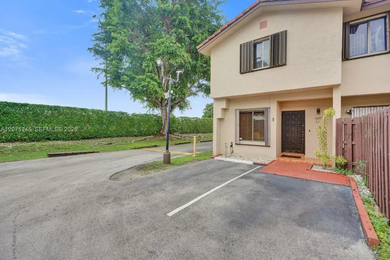 14201 SW 57th Ln, Miami FL 33183 photo 3