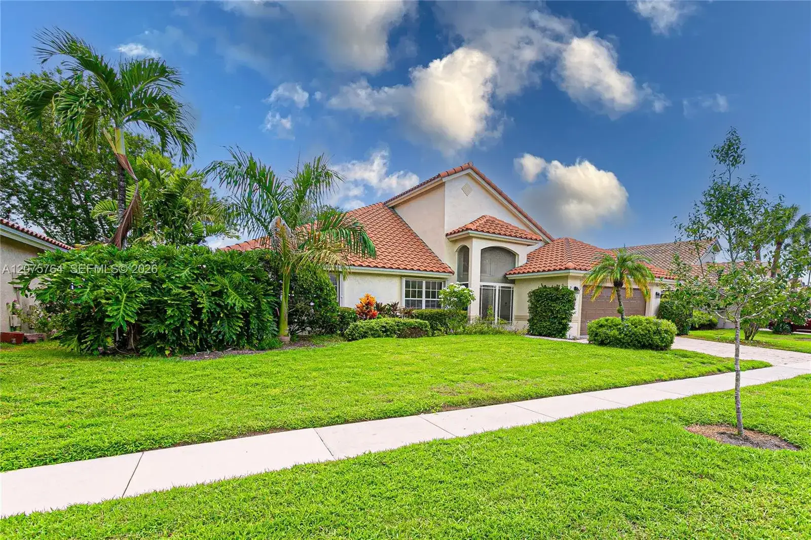 7367 Sterling Falls Ln, Boynton Beach FL 33437 photo 2
