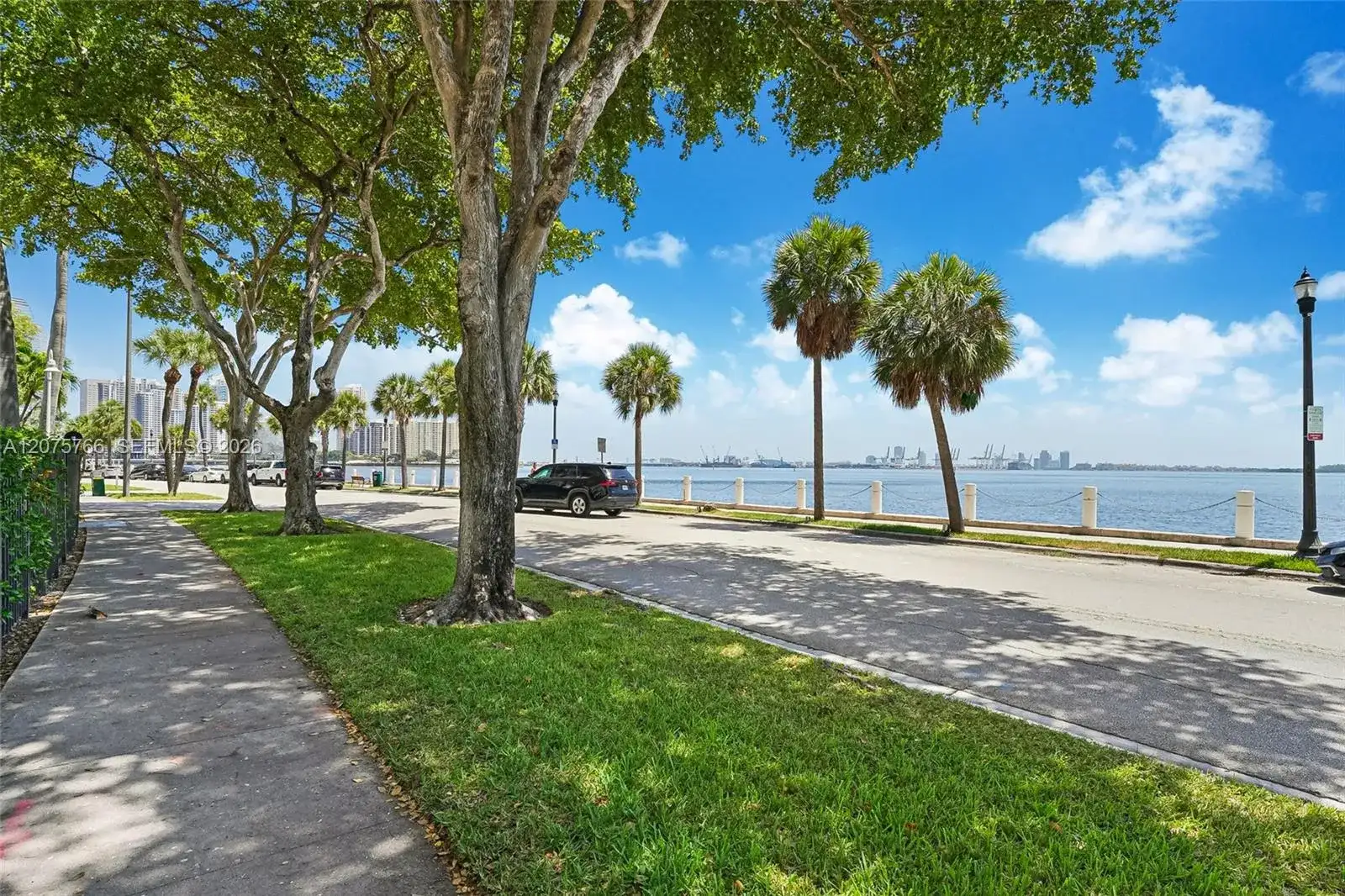 1420 Brickell Bay Dr # 206D, Miami FL 33131 photo 3