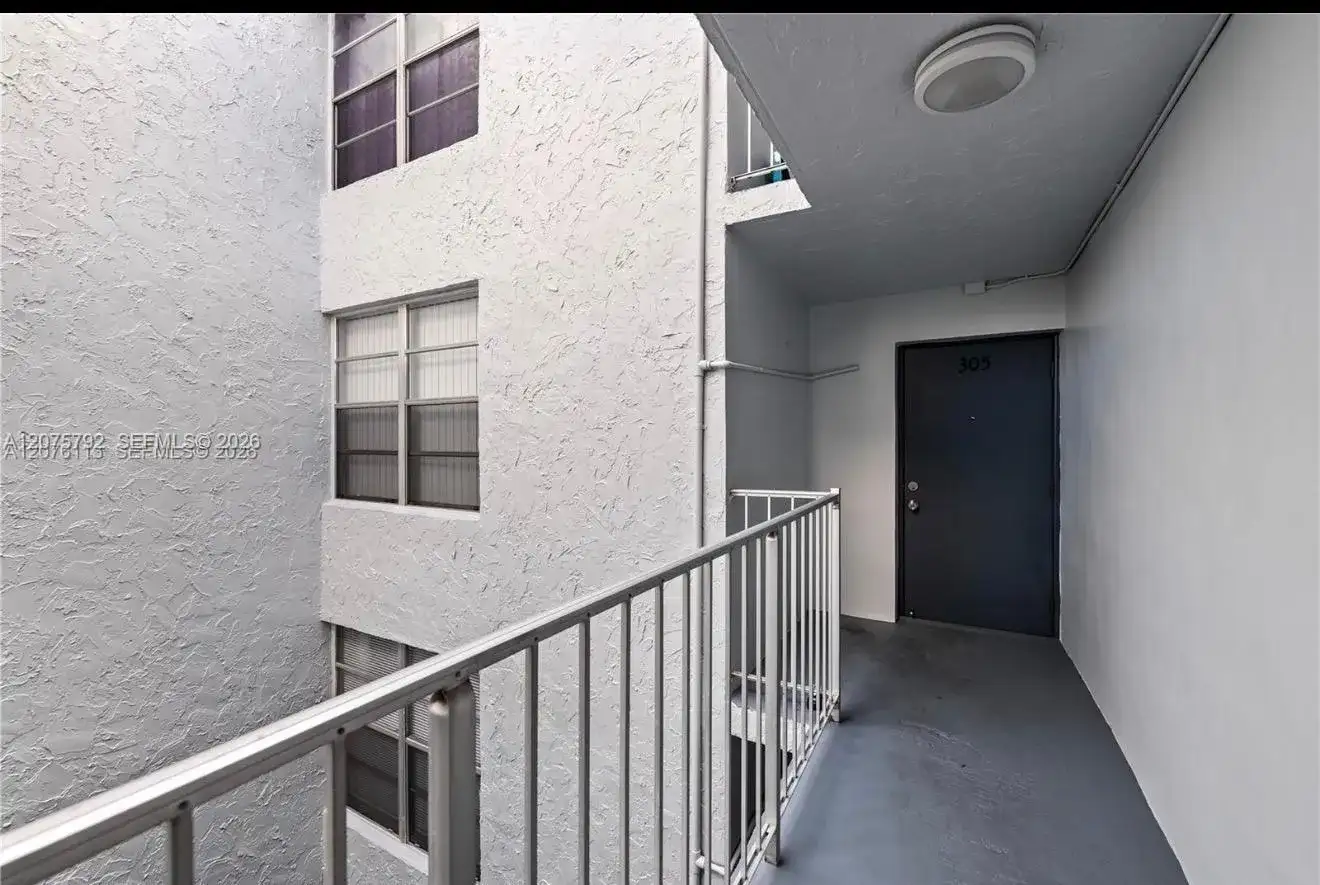 9400 Live Oak Pl # 205, Davie FL 33324 photo 2