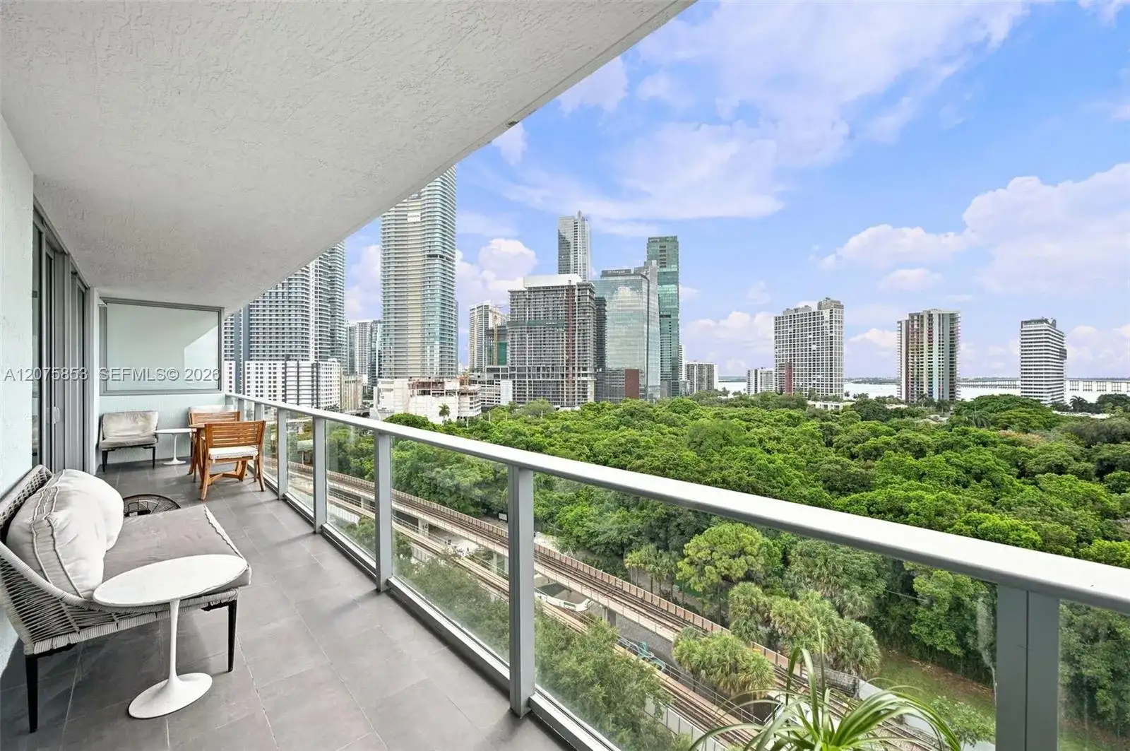 1600 SW 1st Ave # 1103, Miami FL 33129 photo 3