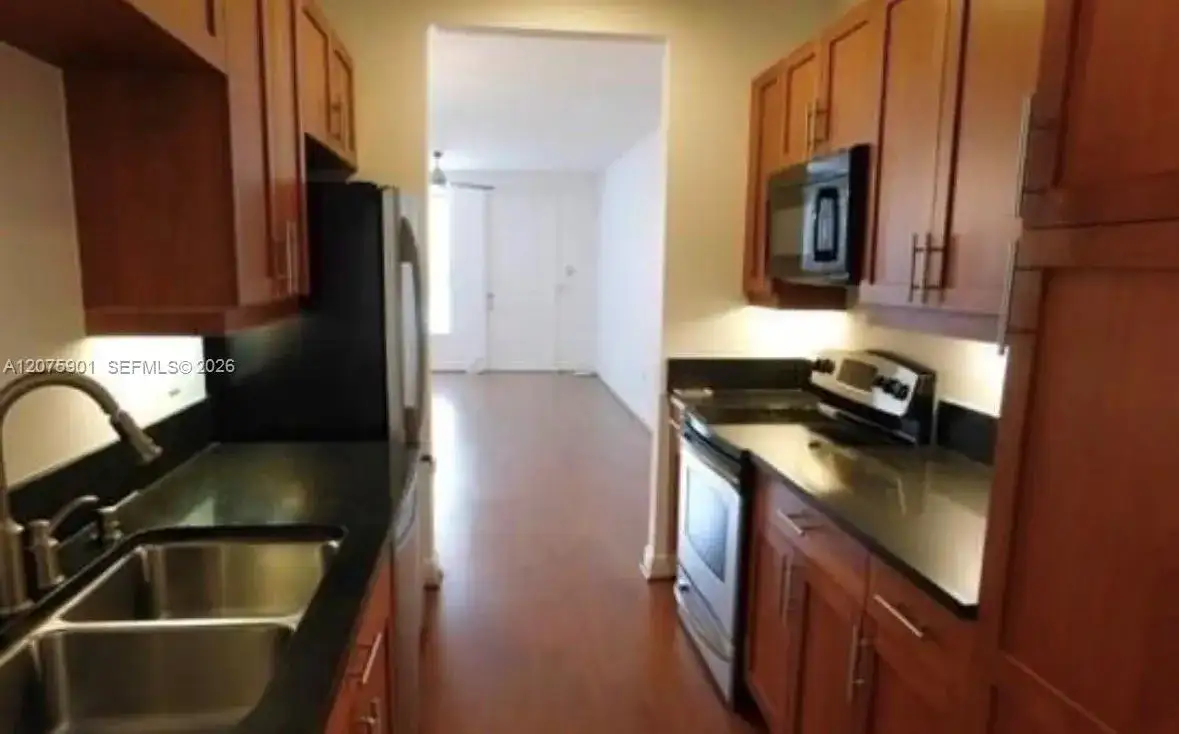 332 SW 14th Ave # 332, Fort Lauderdale FL 33312 photo 2