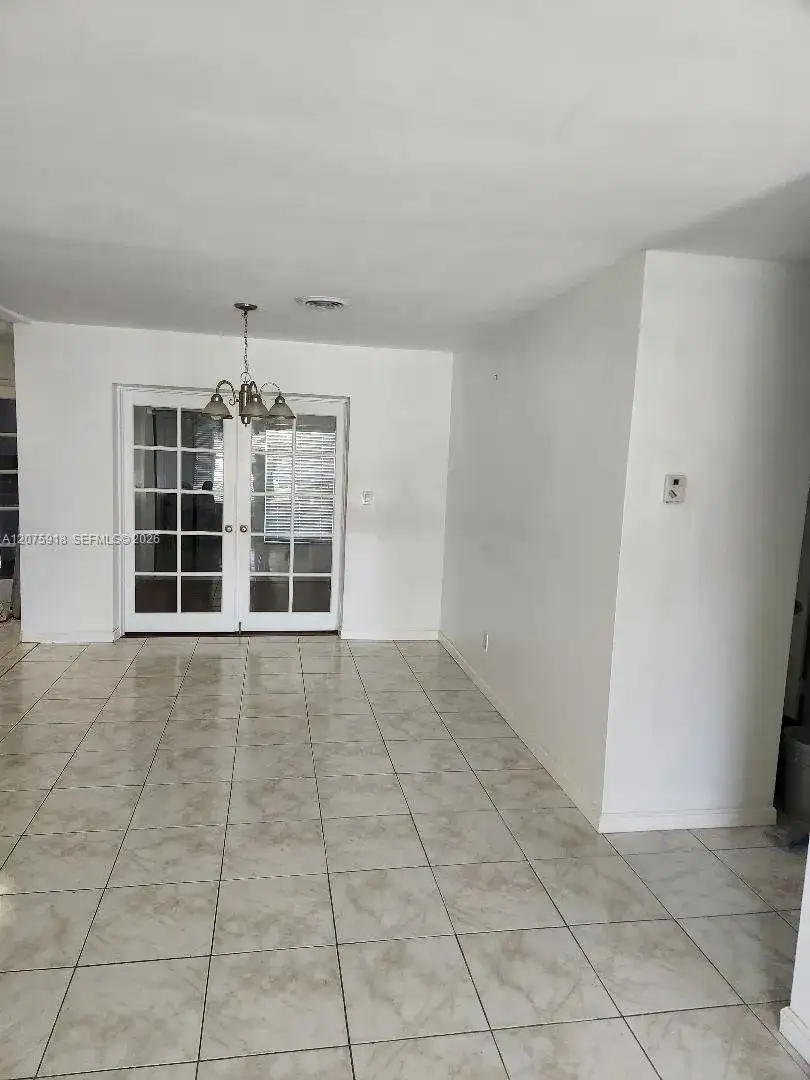 3345 Hayes St, Hollywood FL 33021 photo 3