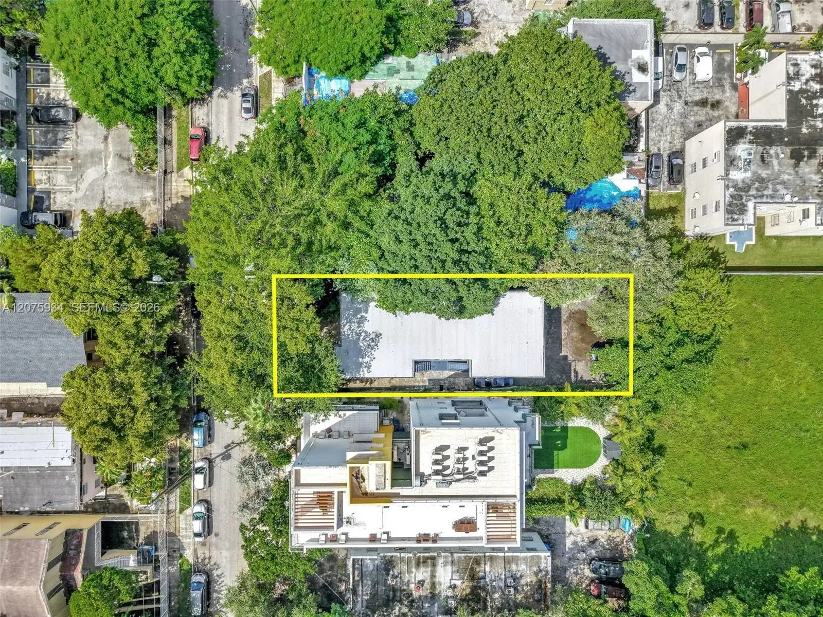 641 NW 2nd St, Miami FL 33128 photo 3