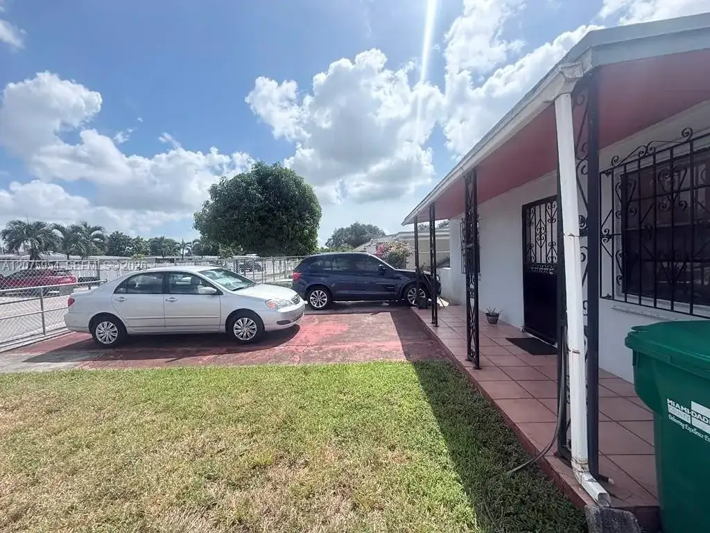 3190 NW 97th St, Miami FL 33147 photo 2