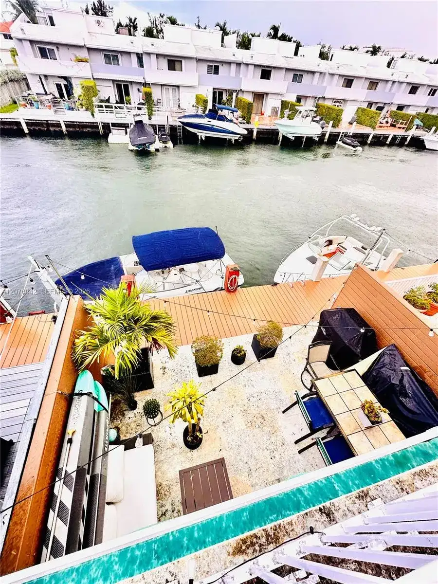 3864 NE 167th St # 5, North Miami Beach FL 33160 photo 3