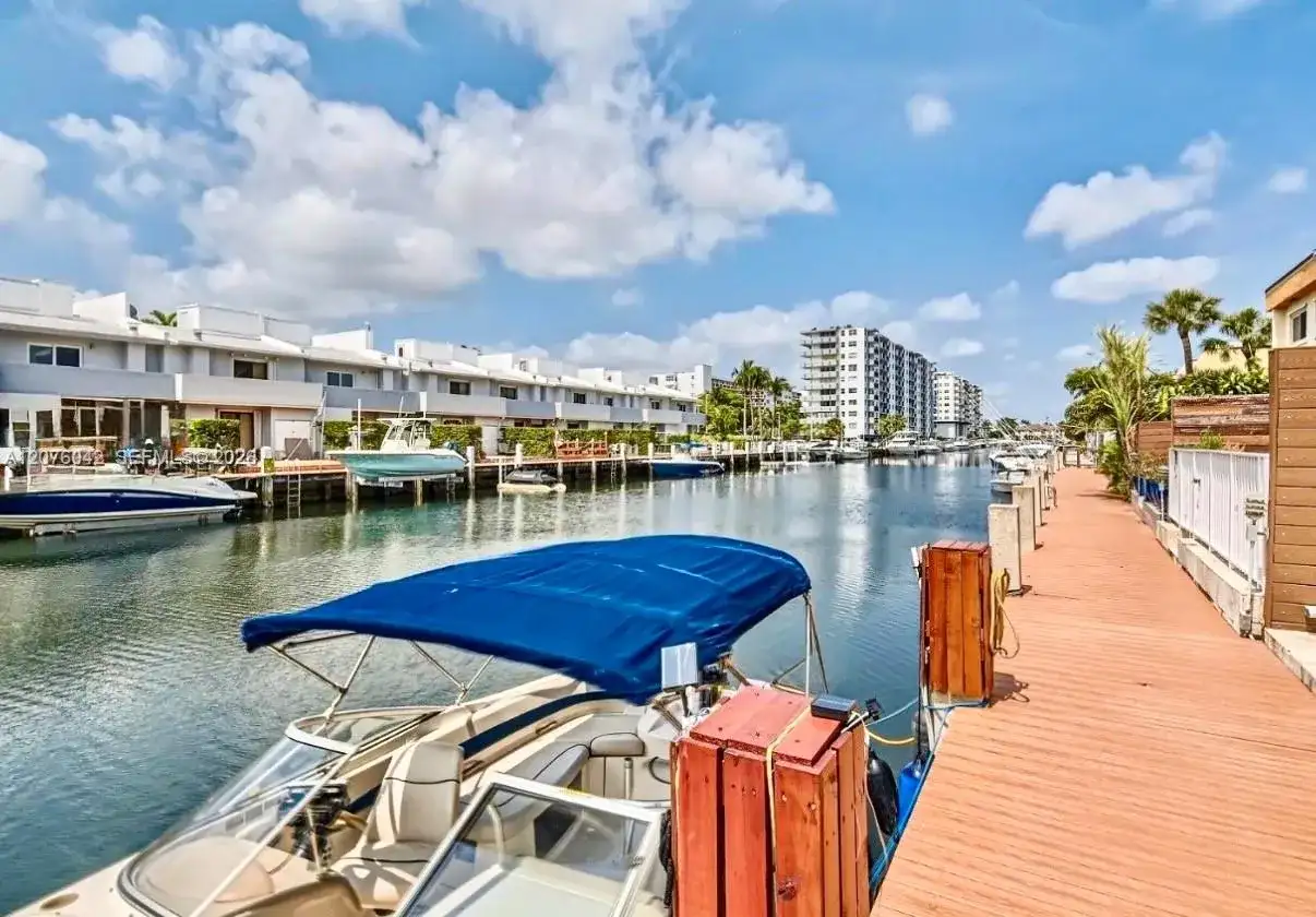 3864 NE 167th St # 5, North Miami Beach FL 33160 photo 5