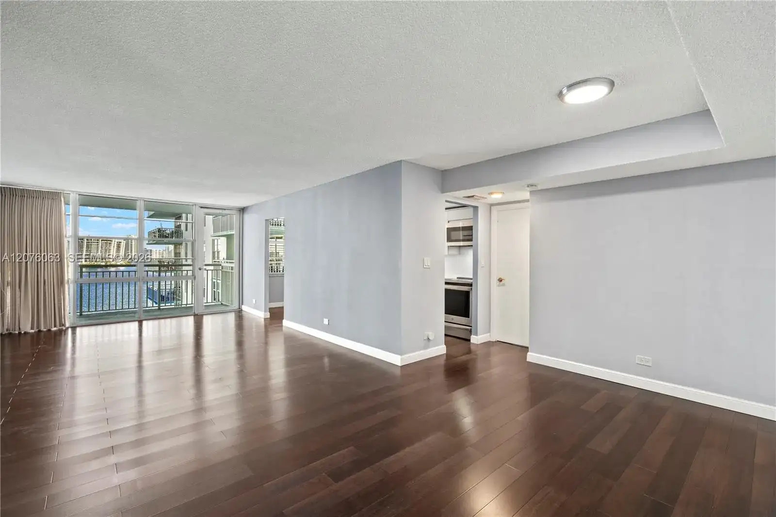 301 174th St # 901, Sunny Isles Beach FL 33160 photo 4