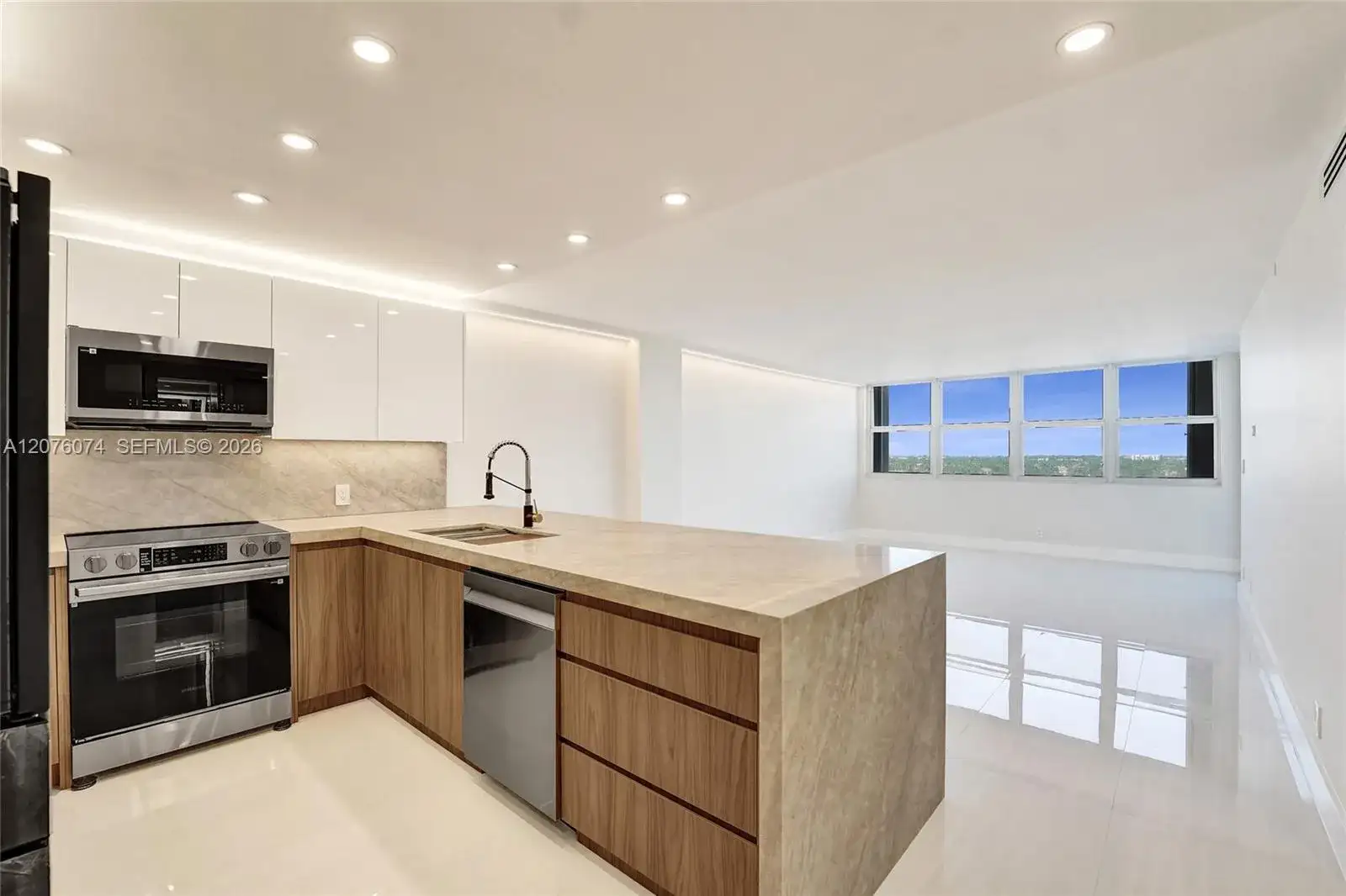 1400 S Ocean Dr # 1205, Hollywood FL 33019 photo 2