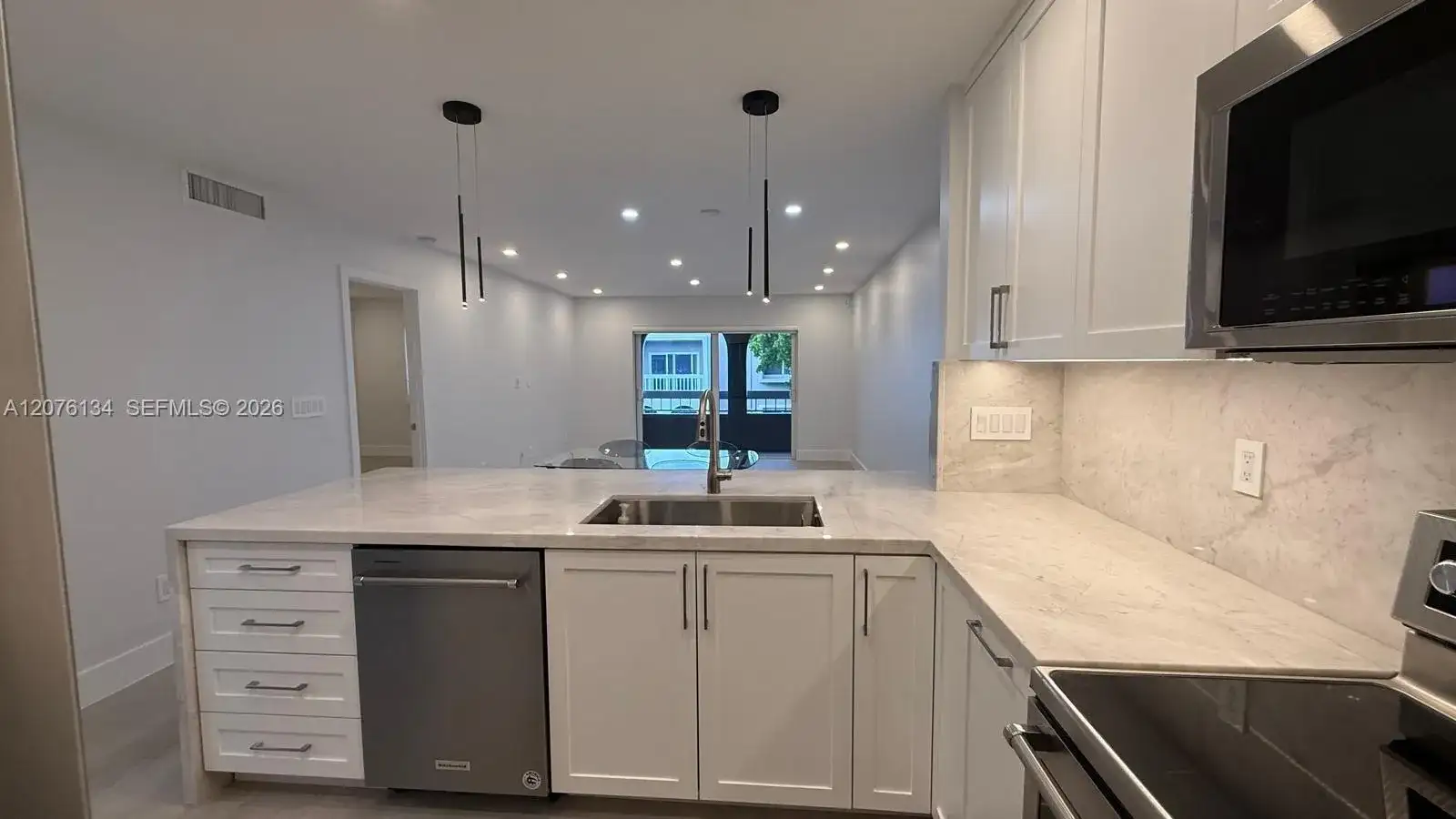 7840 Camino Real # 405, Miami FL 33143 photo 4