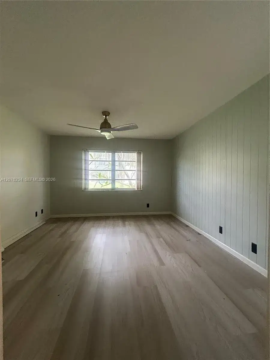 201 Berkley Rd # 102, Hollywood FL 33024 photo 5