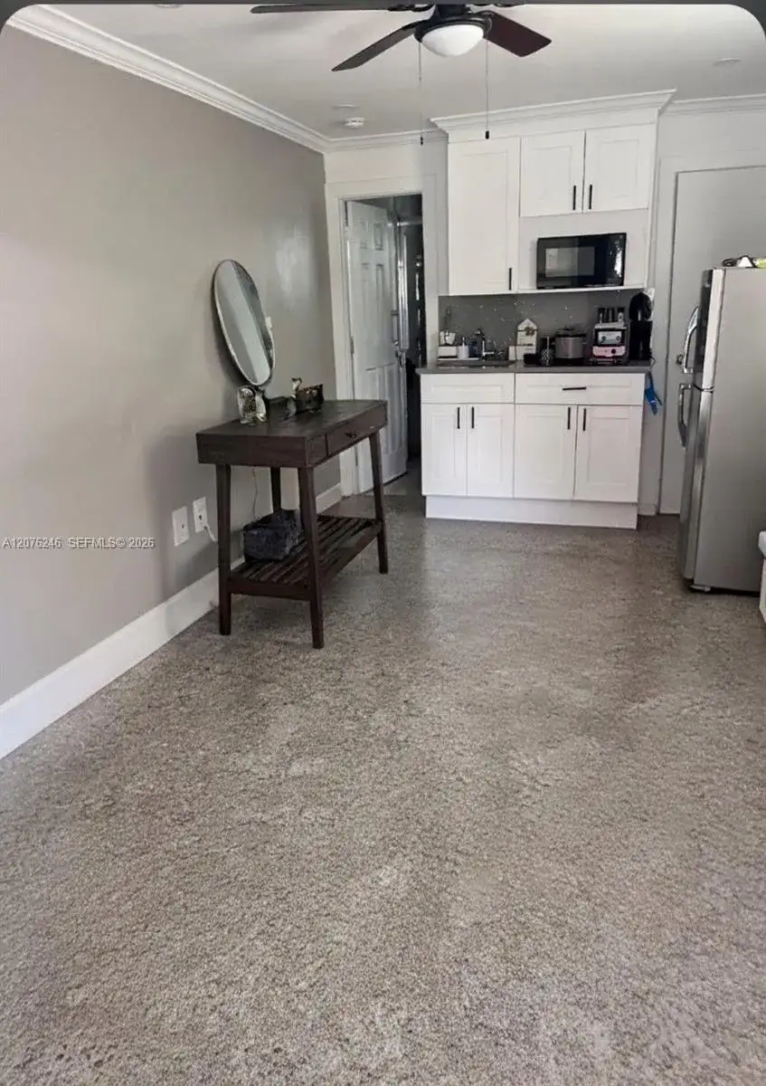 2500 Franklin Dr, Fort Lauderdale FL 33311 photo 4