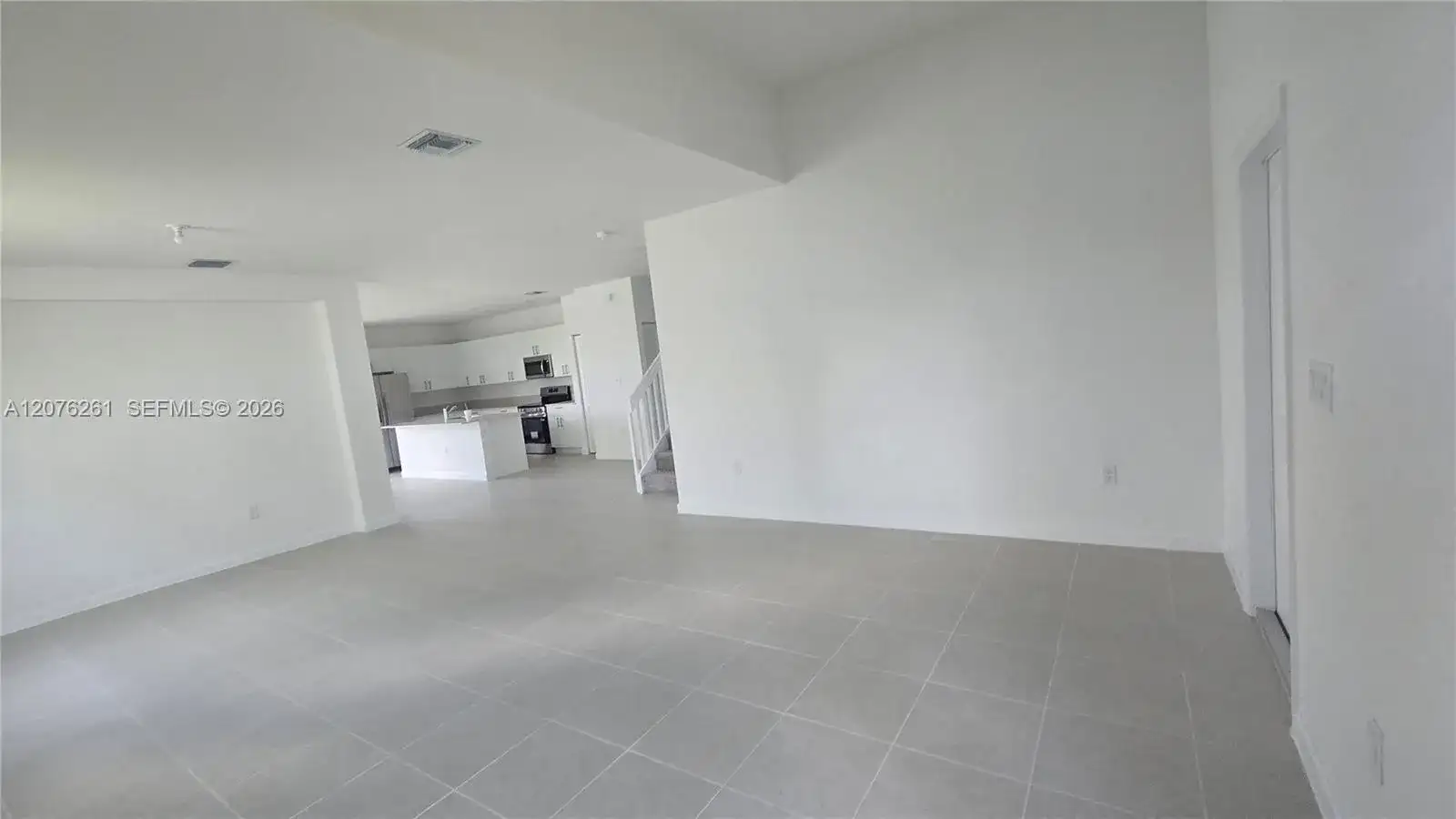 2475 SE 29th Dr, Homestead FL 33035 photo 4