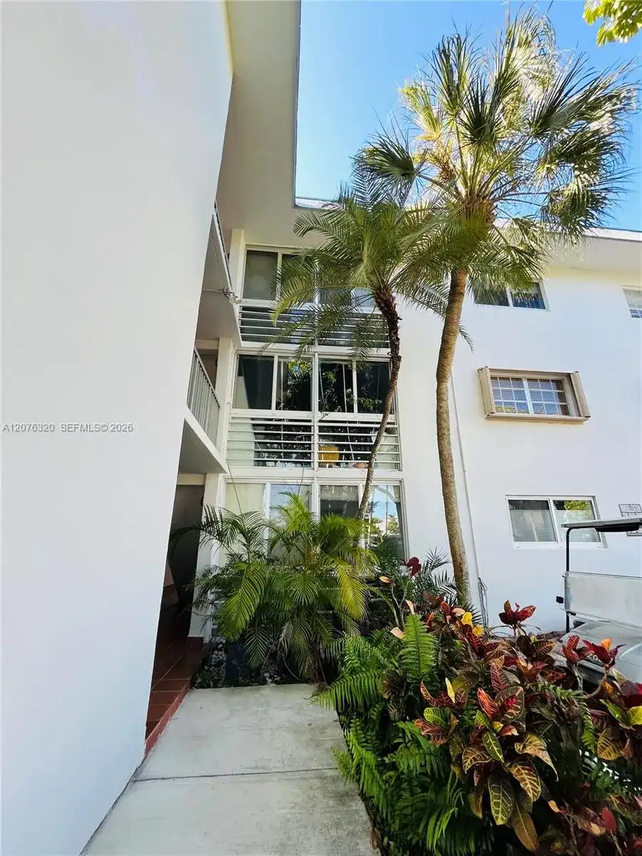 251 Galen Dr # 101E, Key Biscayne FL 33149 photo 4