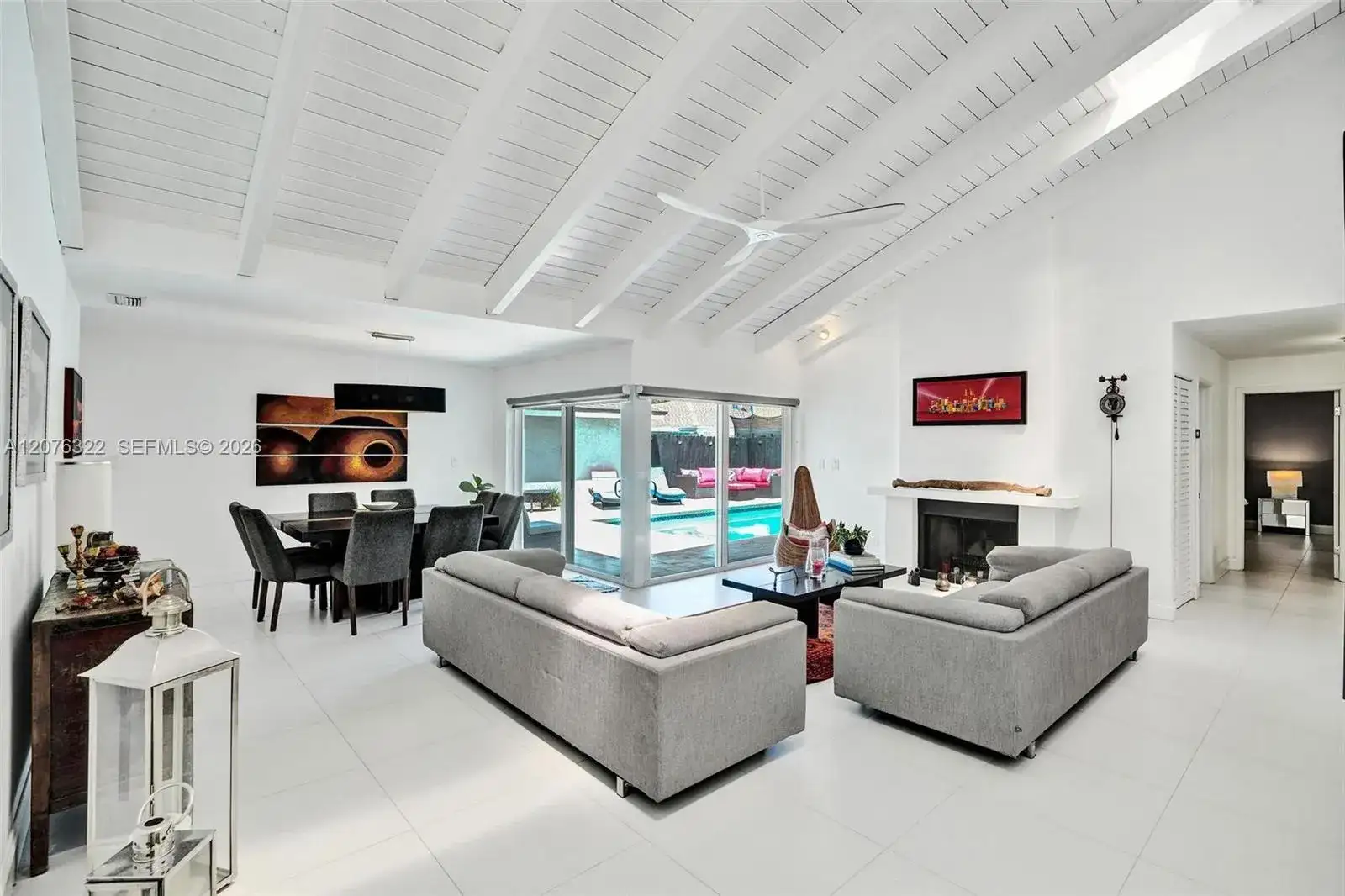 18 Boxwood Rd, Hollywood FL 33021 photo 2