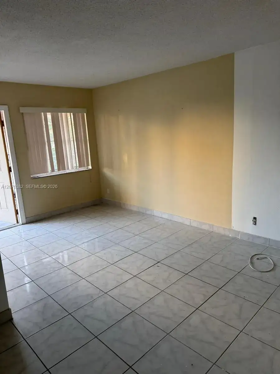 2145 Pierce St # 116, Hollywood FL 33020 photo 4
