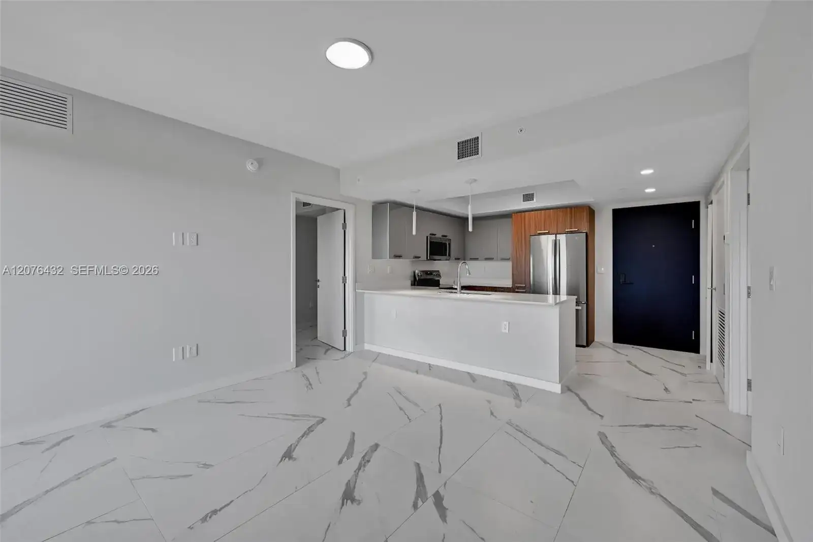 840 NE 130th St # 508, North Miami FL 33161 photo 4